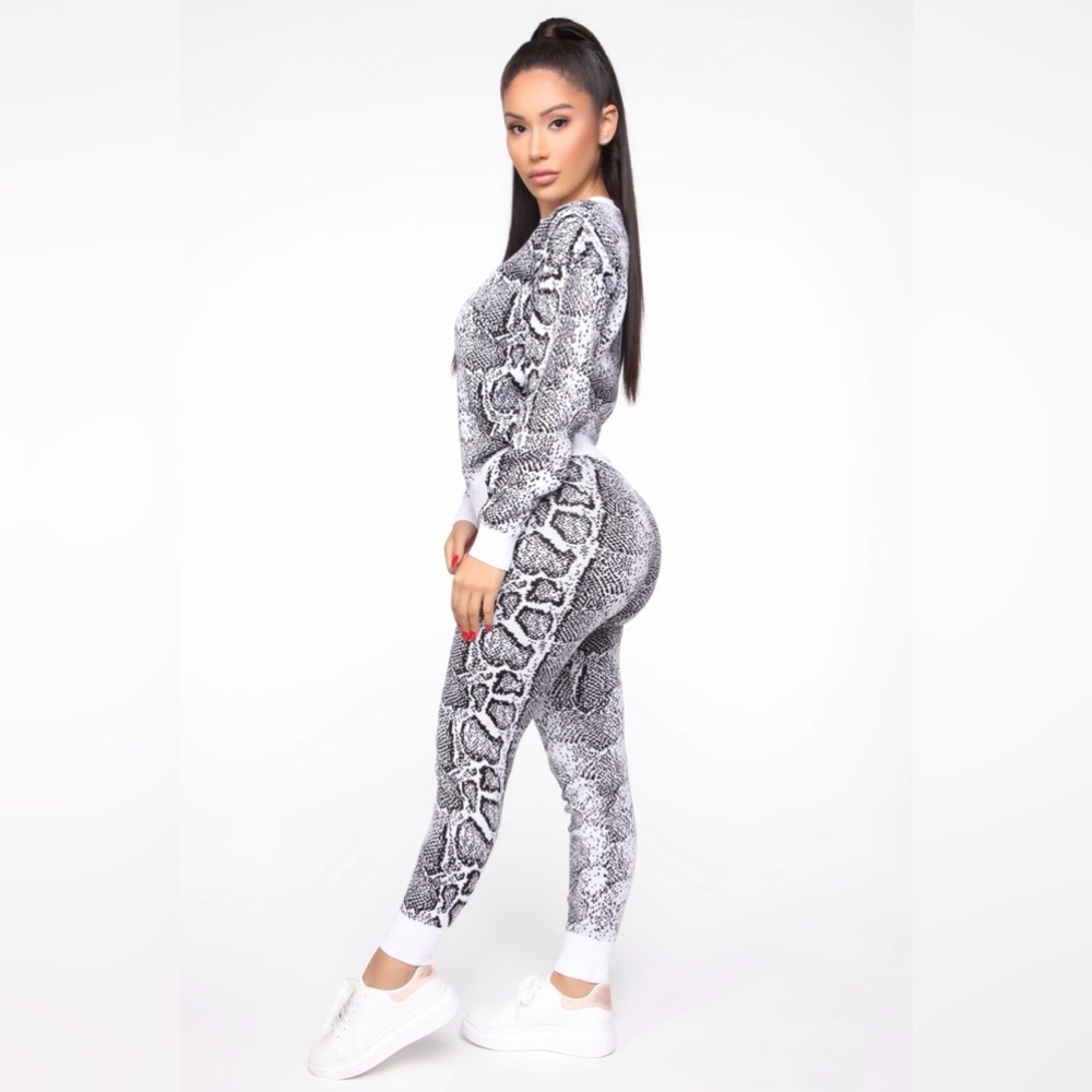 Fashion Nova Tracksuit